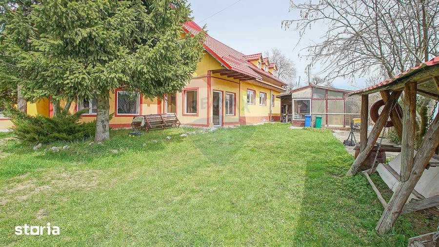 Casă cu Teren 712 Mp în Moieciu