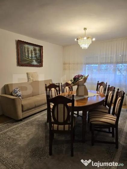 Apartament cu 3 camere decomandat în Soarelui
