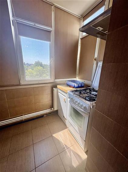 Apartament cu 2 camere decomandat, mobilat în Dacia