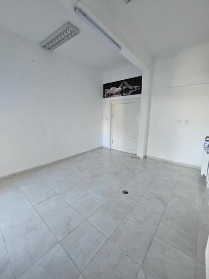 Spațiu comercial, de 66 mp, în Central
