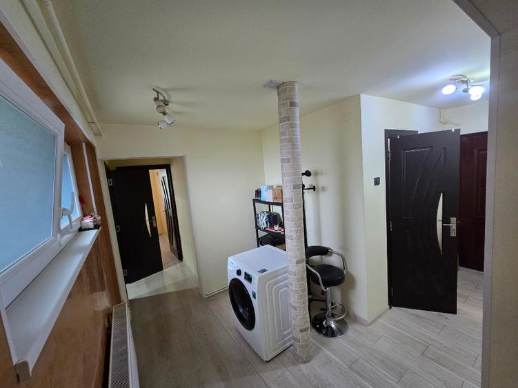 Apartament cu 2 camere decomandat în Bejan