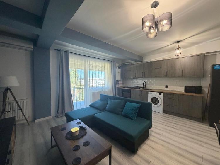 Apartament cu 2 camere semidecomandat, mobilat în Florești