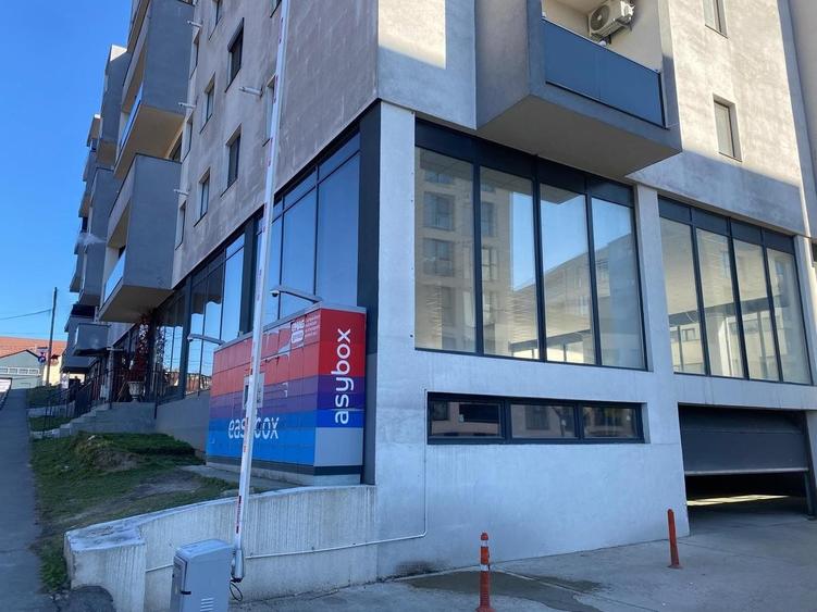 Spațiu comercial, de 320 mp, în Dâmbul Rotund