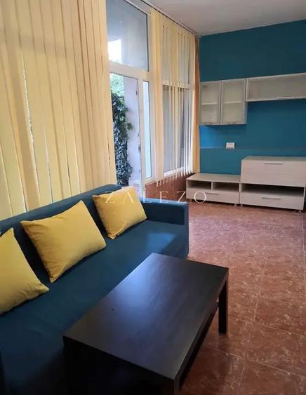 Apartament cu 2 camere semidecomandat, mobilat în Complex Studențesc