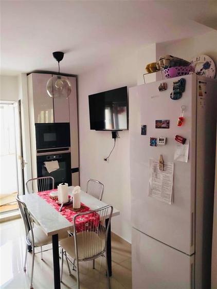 Apartament cu 2 camere decomandat, mobilat în Cișmigiu
