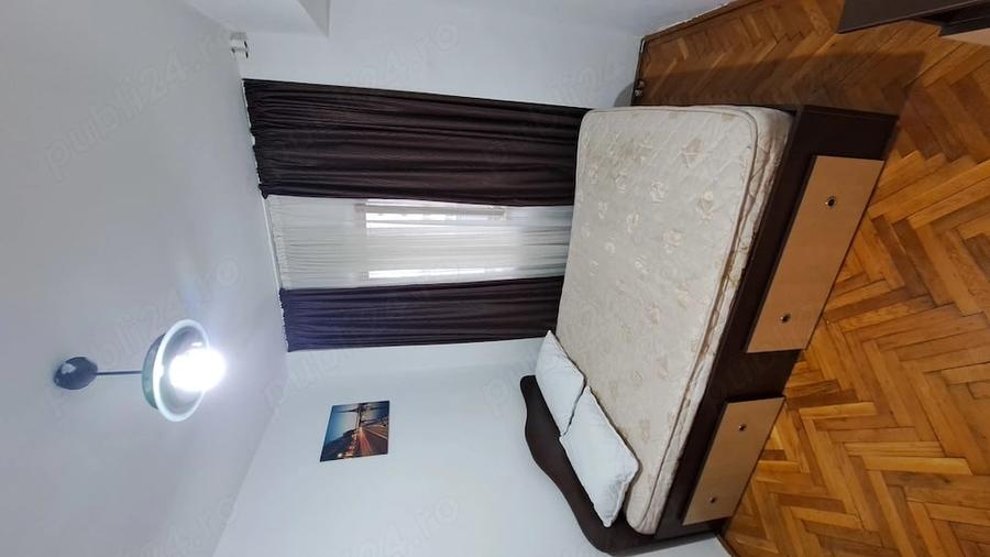 Apartament cu 3 camere decomandat în Unirii Centru