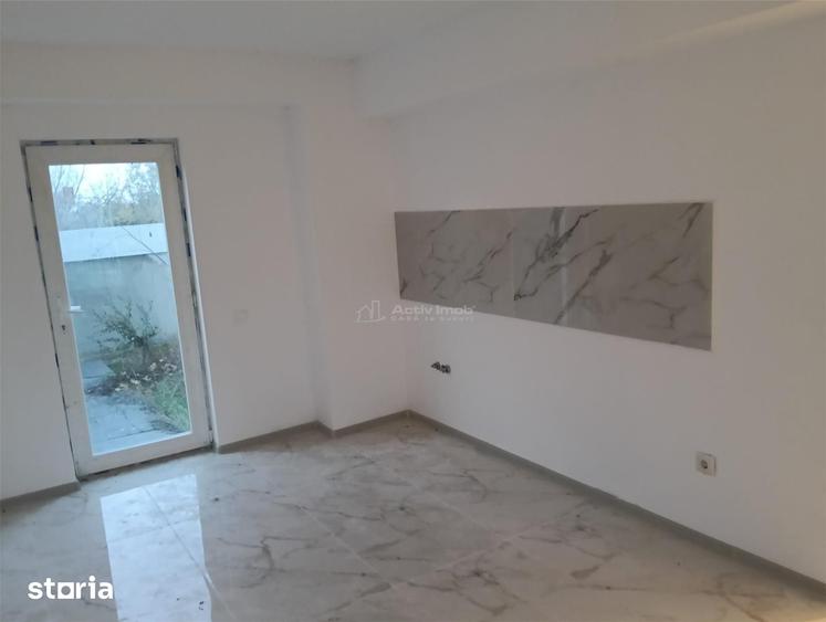 Casă cu 3 camere cu Teren 300 Mp în Central