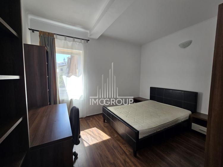 Apartament cu 3 camere semidecomandat, mobilat în Zorilor