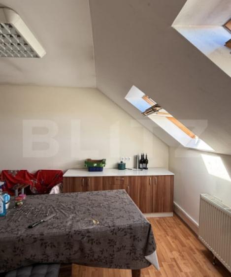 Apartament cu 5 camere decomandat în Central