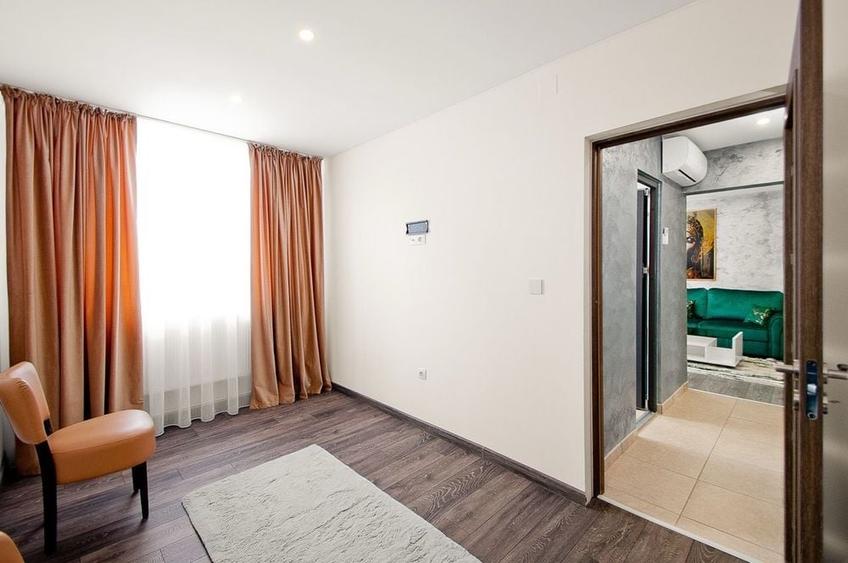 Apartament cu 3 camere decomandat în Țiglina 1