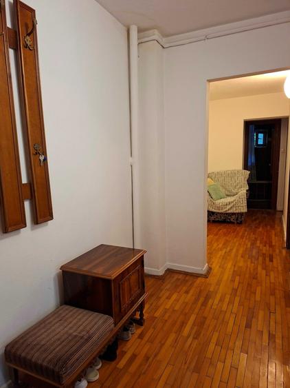 Apartament cu 3 camere decomandat în Exterior Vest
