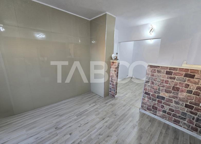 Apartament cu 3 camere decomandat în Mihai Viteazul