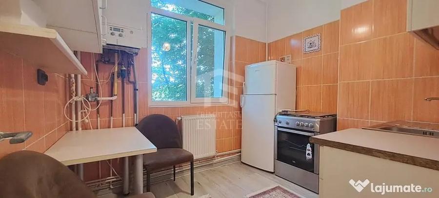 Garsonieră decomandată în Brâncoveanu
