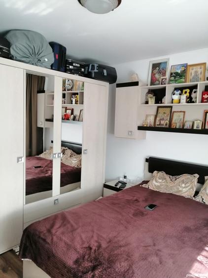Apartament cu 2 camere decomandat în Pucioasa