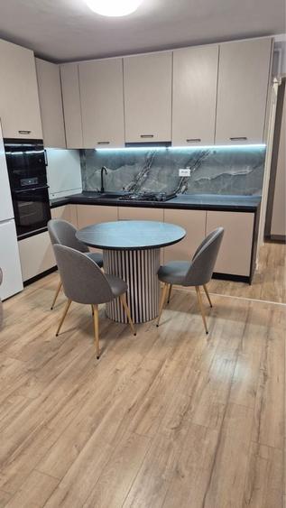 Apartament cu 2 camere decomandat în Rediu
