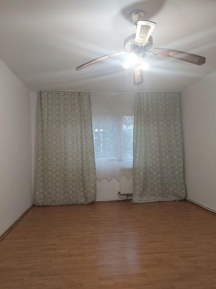 Inchiriez apartament cu 2 camere - 2
