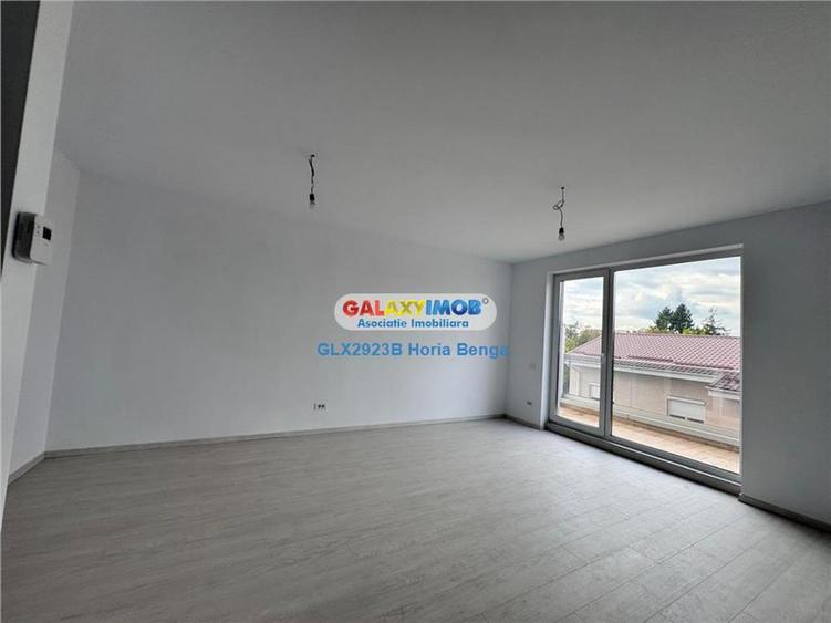 Apartament cu 3 camere semidecomandat în Est