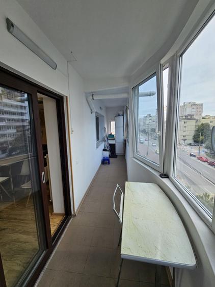 Apartament cu 3 camere decomandat în George Enescu