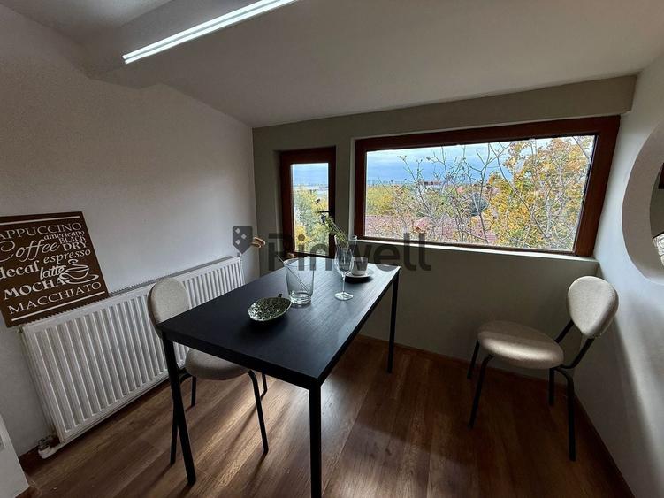 Apartament cu 4 camere semidecomandat, mobilat în Iancu Nicolae
