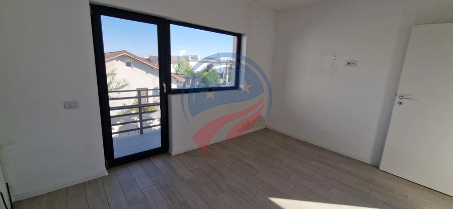 Casă individuală cu 5 camere cu Canalizare în Exterior Sud