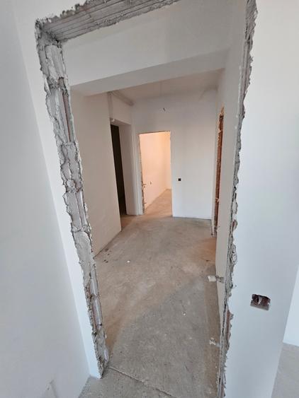 Apartament cu 2 camere decomandat în Chitila