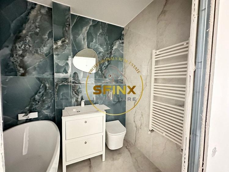 Apartament cu 12 camere decomandat în Decebal