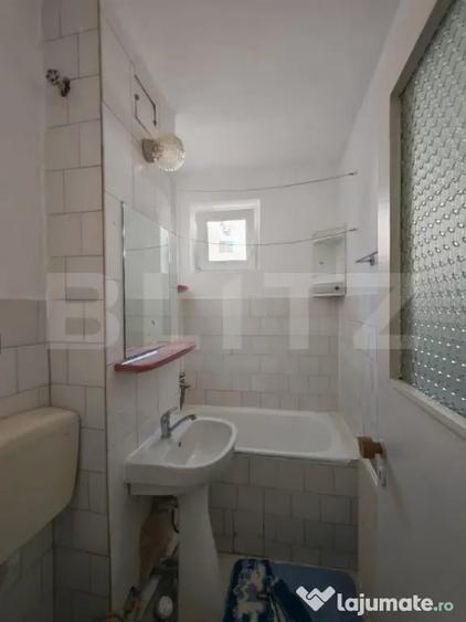 Apartament cu 2 camere semidecomandat în Central
