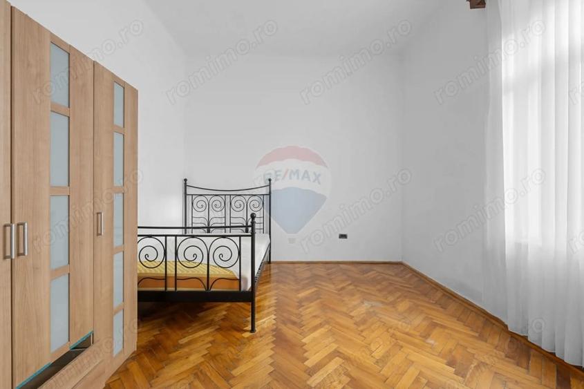 Casă cu 4 camere cu Teren 500 Mp în Podgoria