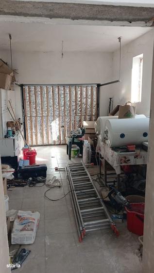 Casă cu 4 camere în Sânpetru