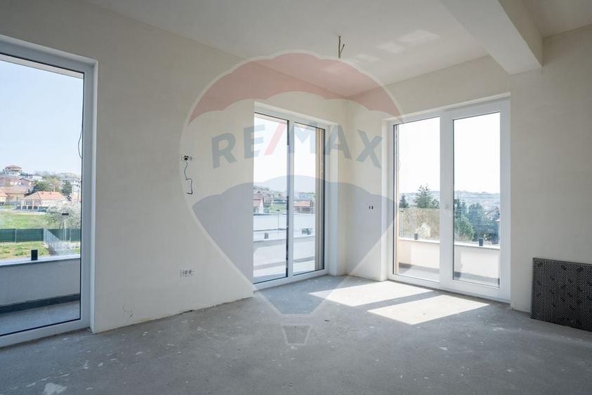 Casă individuală cu 5 camere cu Teren 600 Mp în Dealuri Oradea