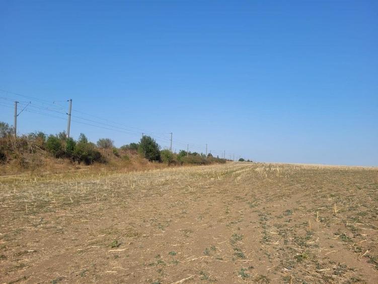 Teren Construcții intravilan de 400 mp, în Domnești
