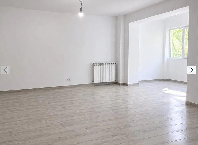Garsonieră decomandată, mobilată în Titan