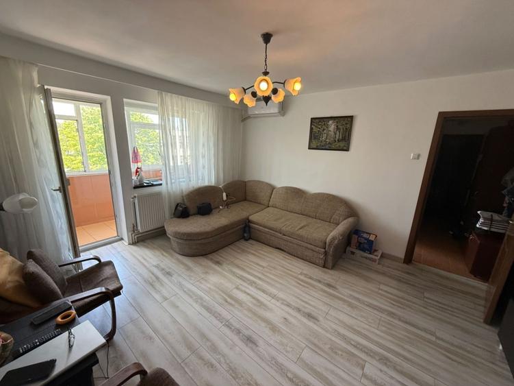 Apartament cu 2 camere semidecomandat, mobilat în Inel II