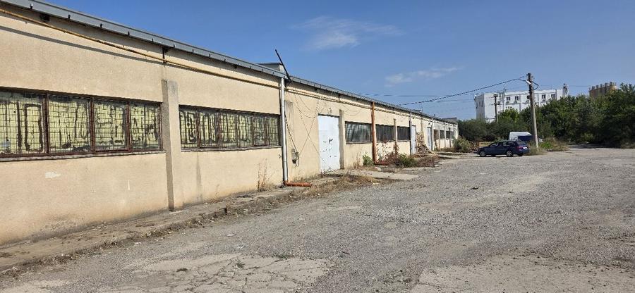 Spațiu industrial, de 200 mp, în Est