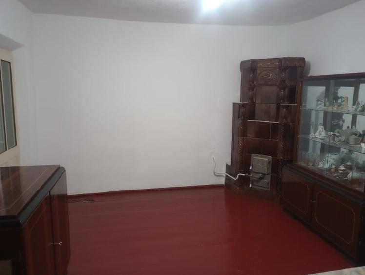 Casă individuală cu 3 camere cu Teren 671 Mp în Central