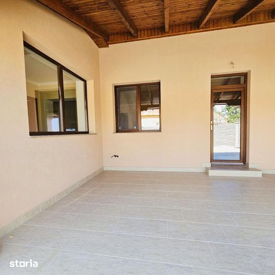 Casă cu 4 camere cu Teren 520 Mp în Borș