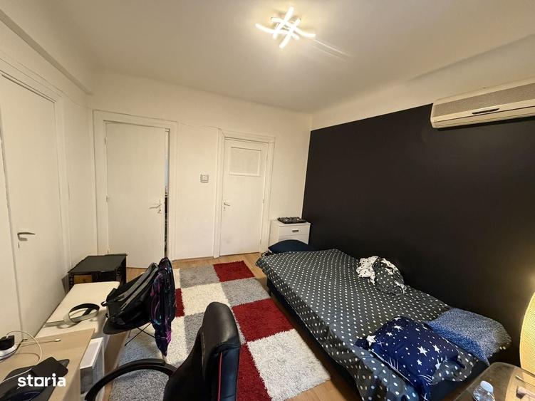 Apartament cu 3 camere semidecomandat în Gara de Nord