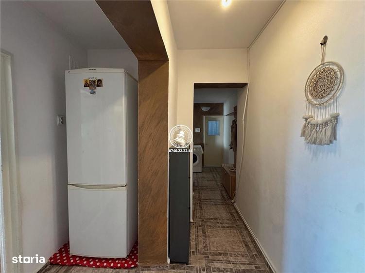 Apartament cu 3 camere decomandat, mobilat în Frumoasa