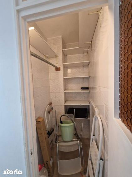 Apartament cu 3 camere decomandat în Tei