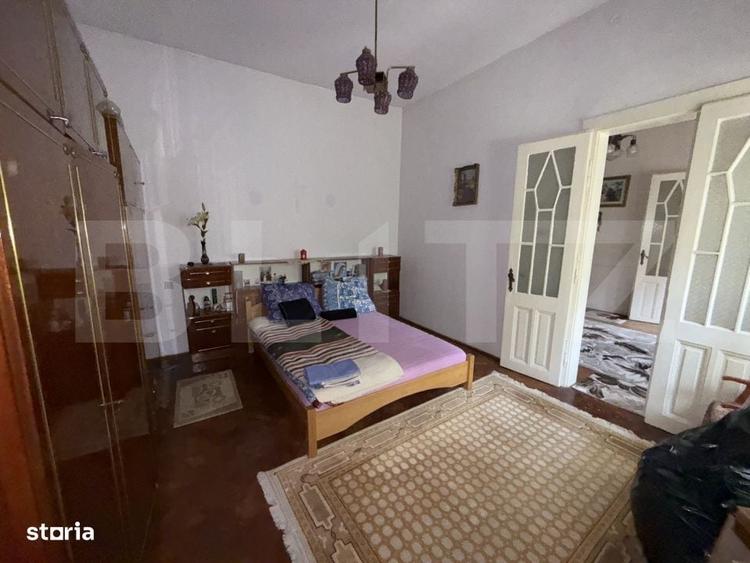 Casă cu 3 camere în Titulescu