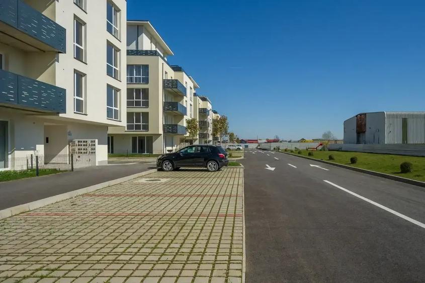 Apartament cu 3 camere decomandat în Nord