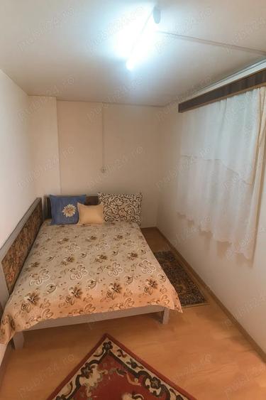 Casă cu 6 camere cu Teren 1026 Mp în Central