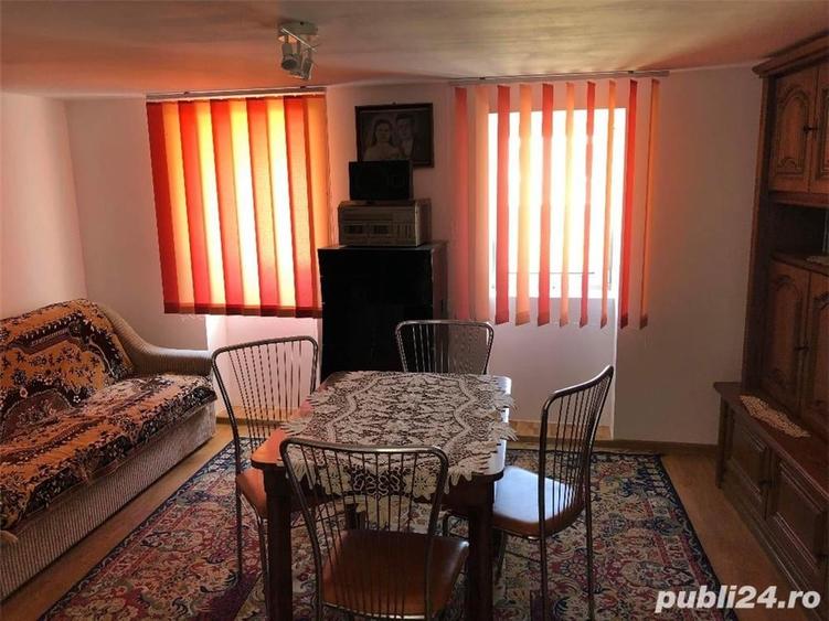 Casă cu 4 camere cu Teren 1700 Mp în Central