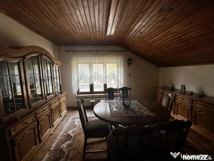 Apartament cu 3 camere decomandat în Calea București