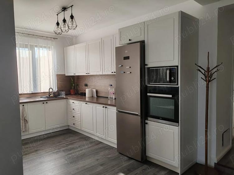 Casă cu 4 camere cu Teren 1000 Mp în Iris