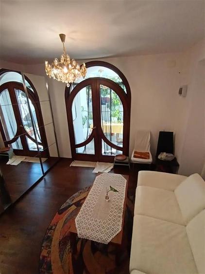 Casă individuală cu 4 camere cu Teren 272 Mp în Apollo