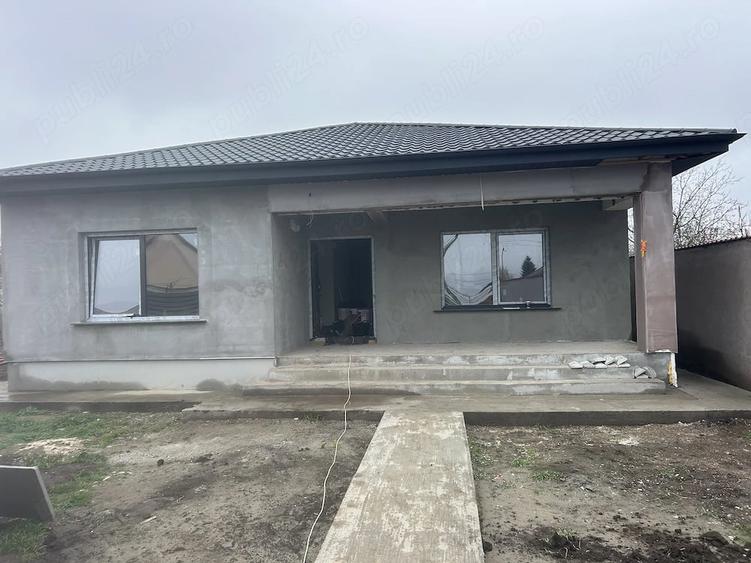 Casă cu Teren 575 Mp în Cumpăna
