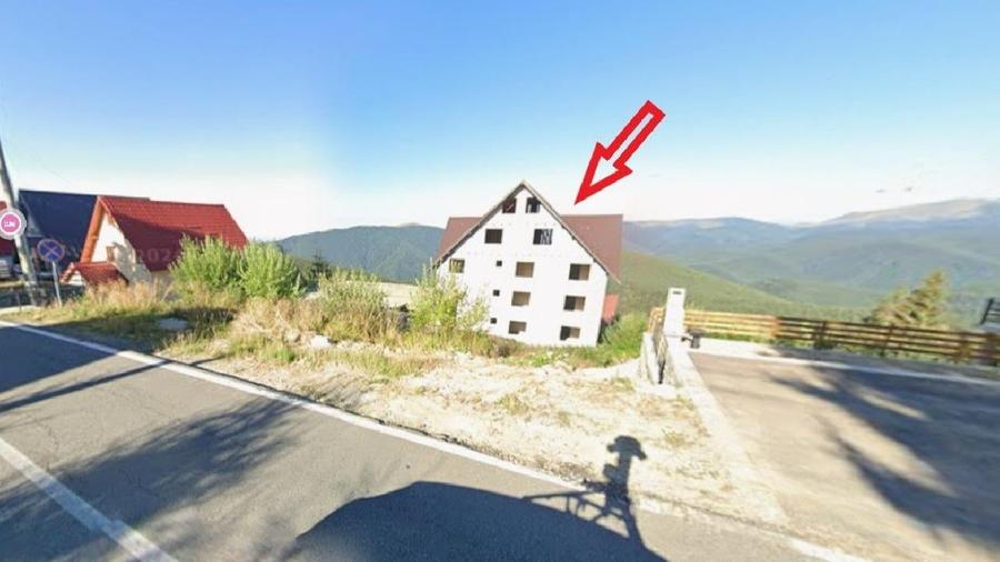 Hotel/Pensiune, de 1,427 mp, în Sud-Est