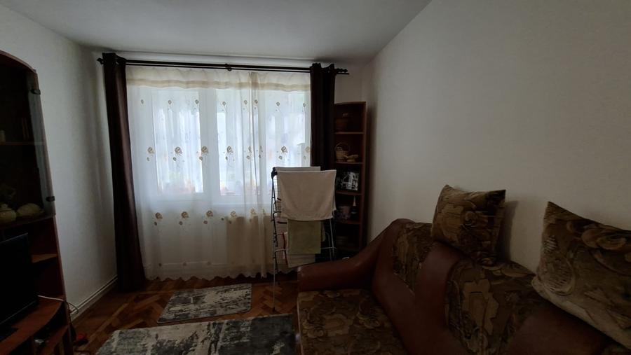Apartament cu 2 camere semidecomandat în Libertății