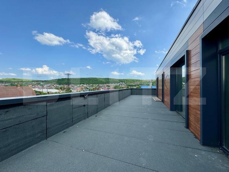 Spațiu comercial, de 1,400 mp, în Exterior Est